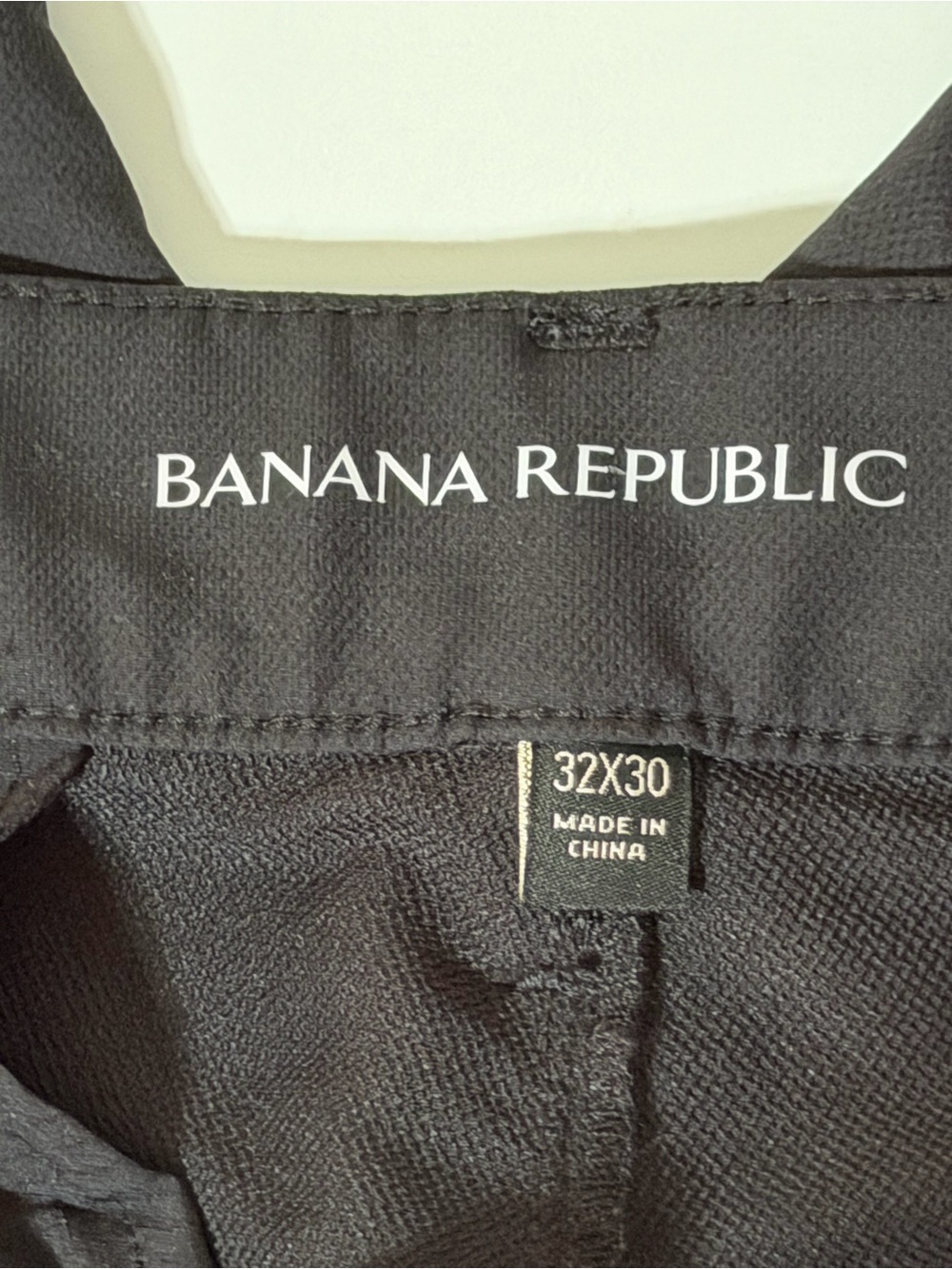 Banana Republic Men's Black Golf Pants - Picture 5 of 5